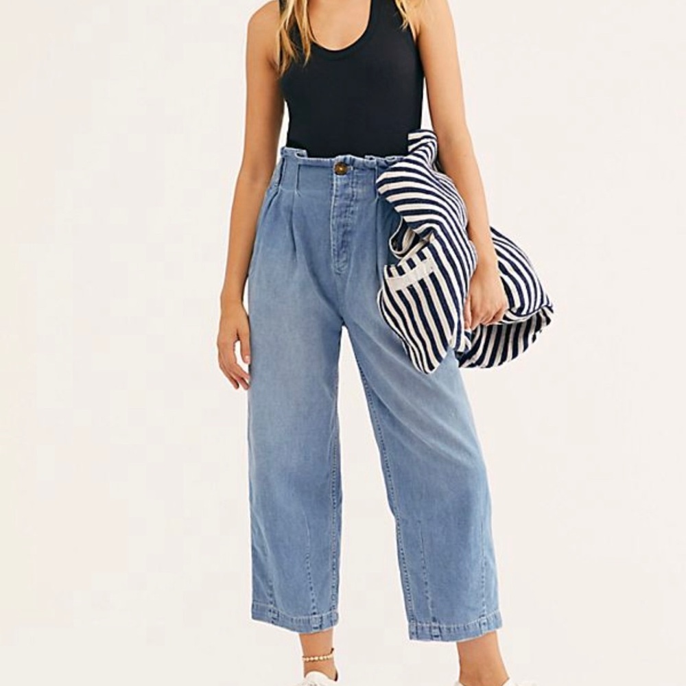 Wide Legged Jeans